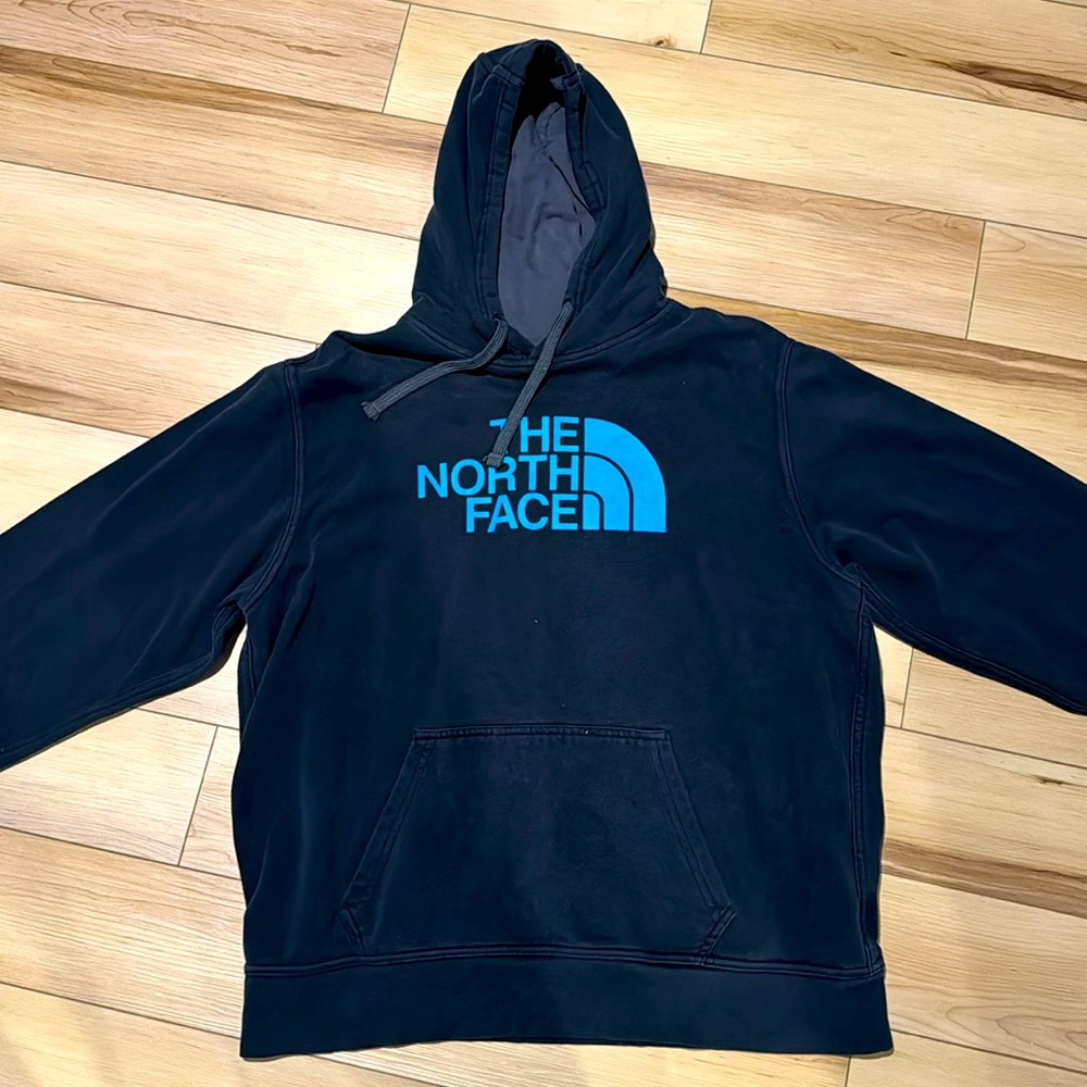 North Face Men’s hoodie